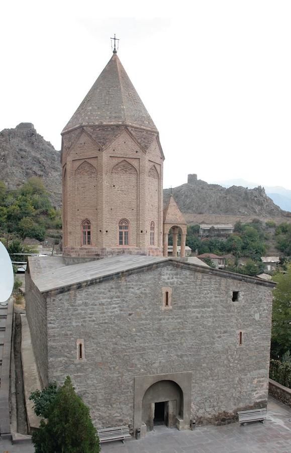 Отель Meghri Inn Meghri-14